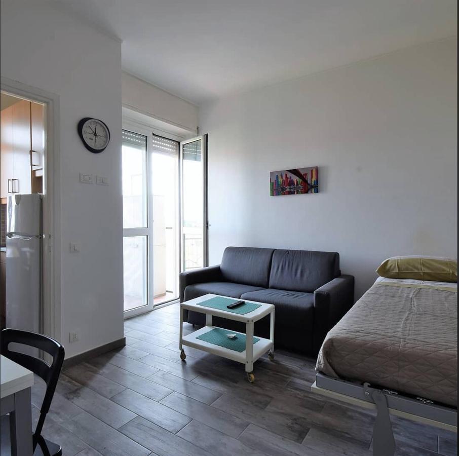 Apartmán Monolocale Nuovissimo San Giuliano Milanese Exteriér fotografie